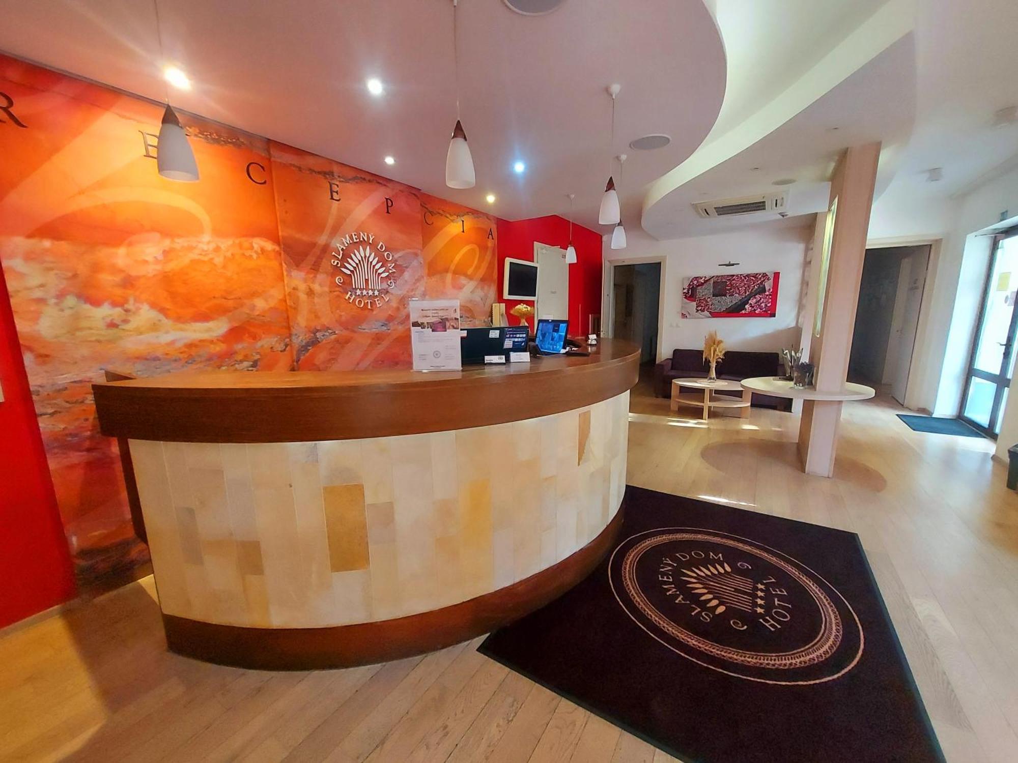 Hotel Slameny Dom & Spa Malá Ida 外观 照片