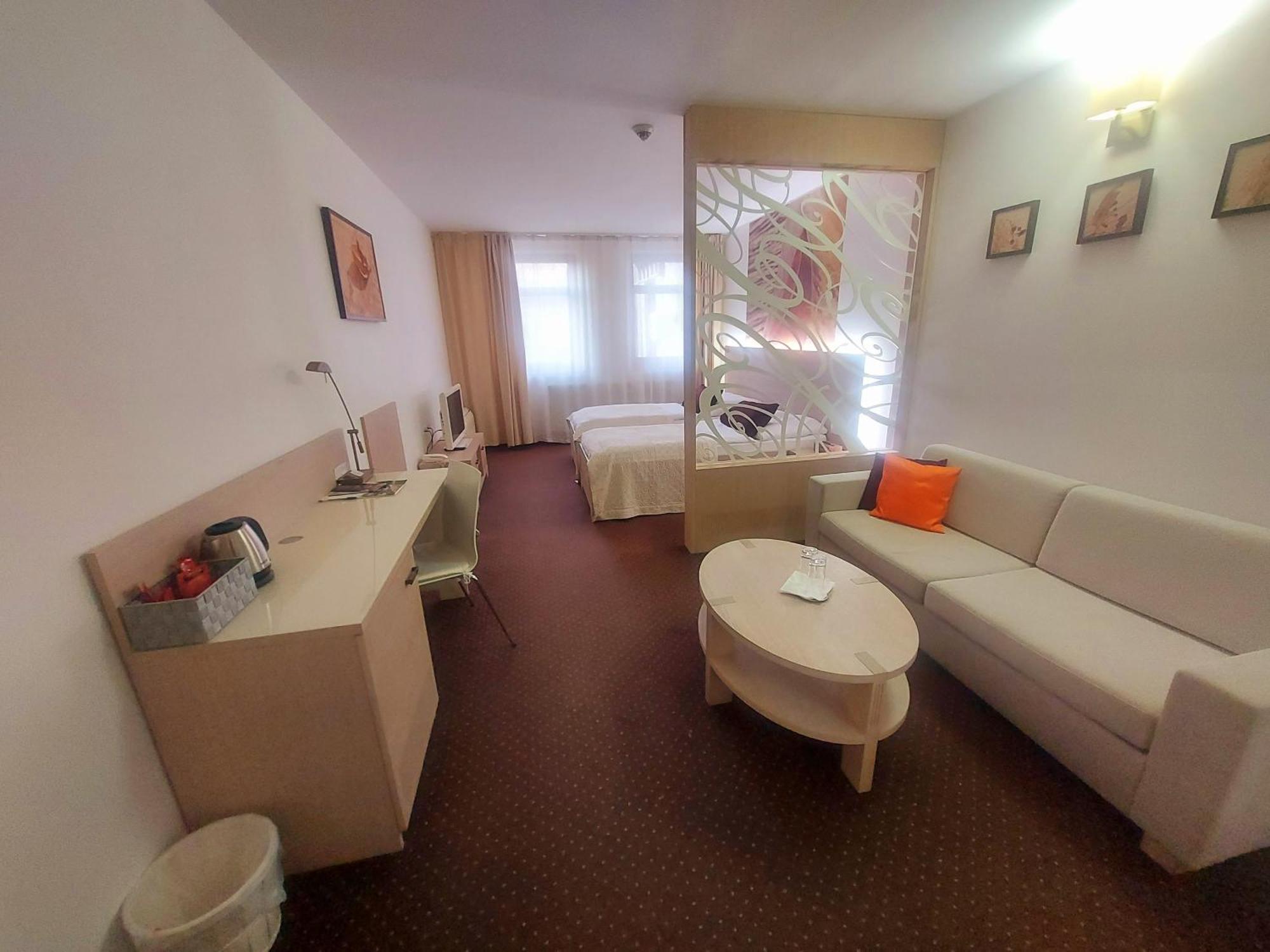 Hotel Slameny Dom & Spa Malá Ida 外观 照片