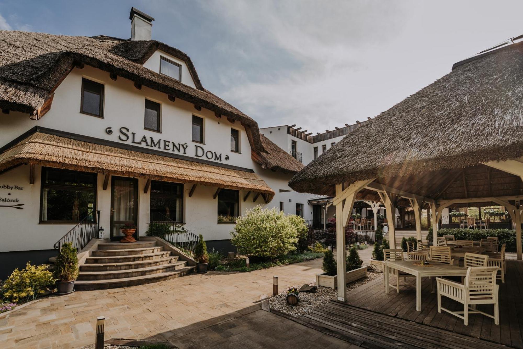 Hotel Slameny Dom & Spa Malá Ida 外观 照片
